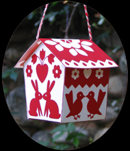 kissin' kritters kabin ornament